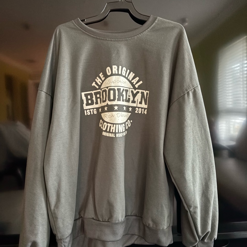 Brooklyn Cloth Gray Crewneck Sweater with Graphic Design
